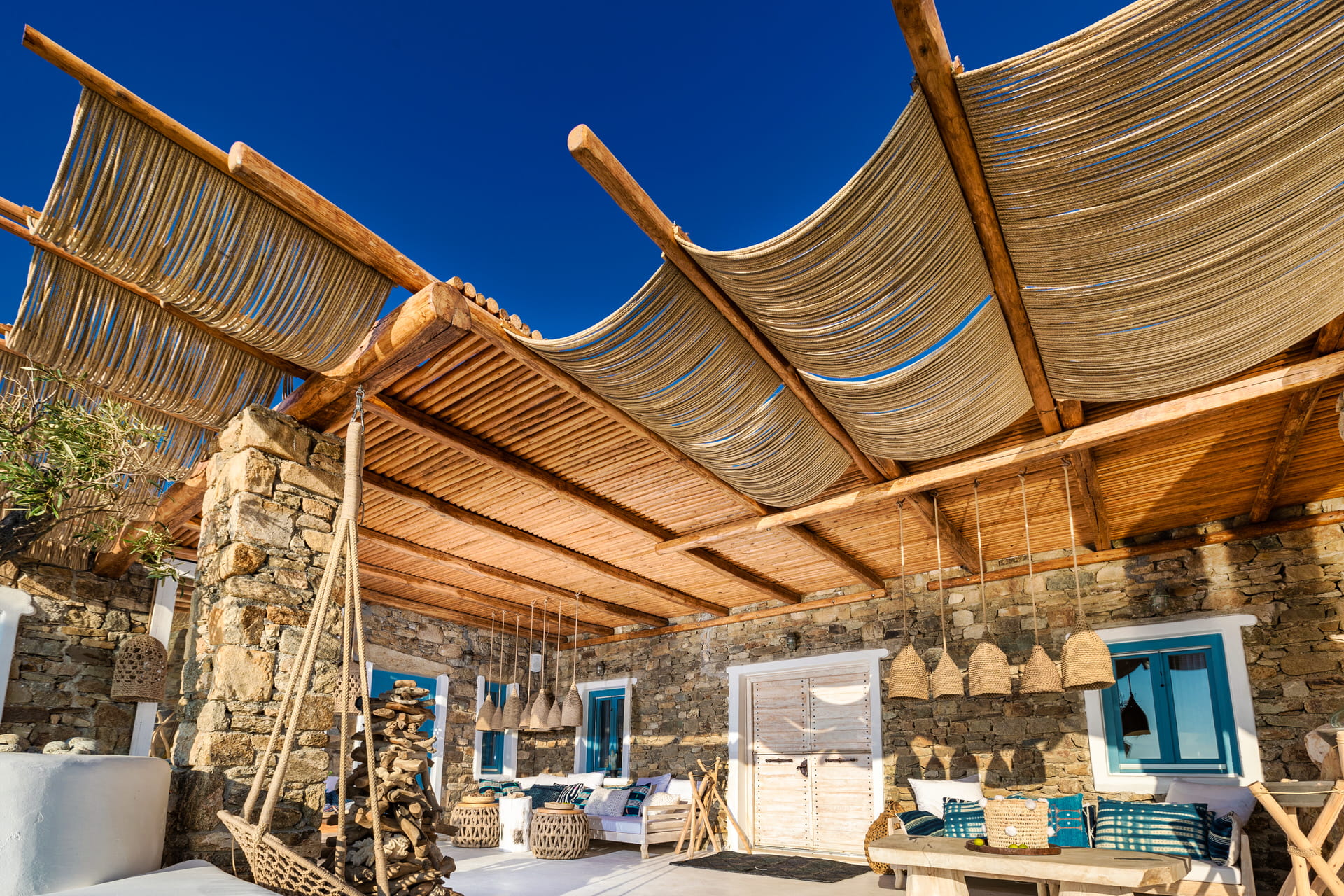 Πέτρινη πέργκολα στη Μύκονο - 360 εικονική περιήγηση Project 07